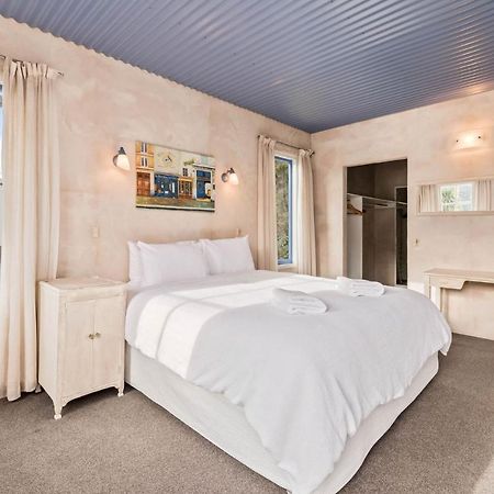 Sunny Lakeview Villa Квінстаун Екстер'єр фото