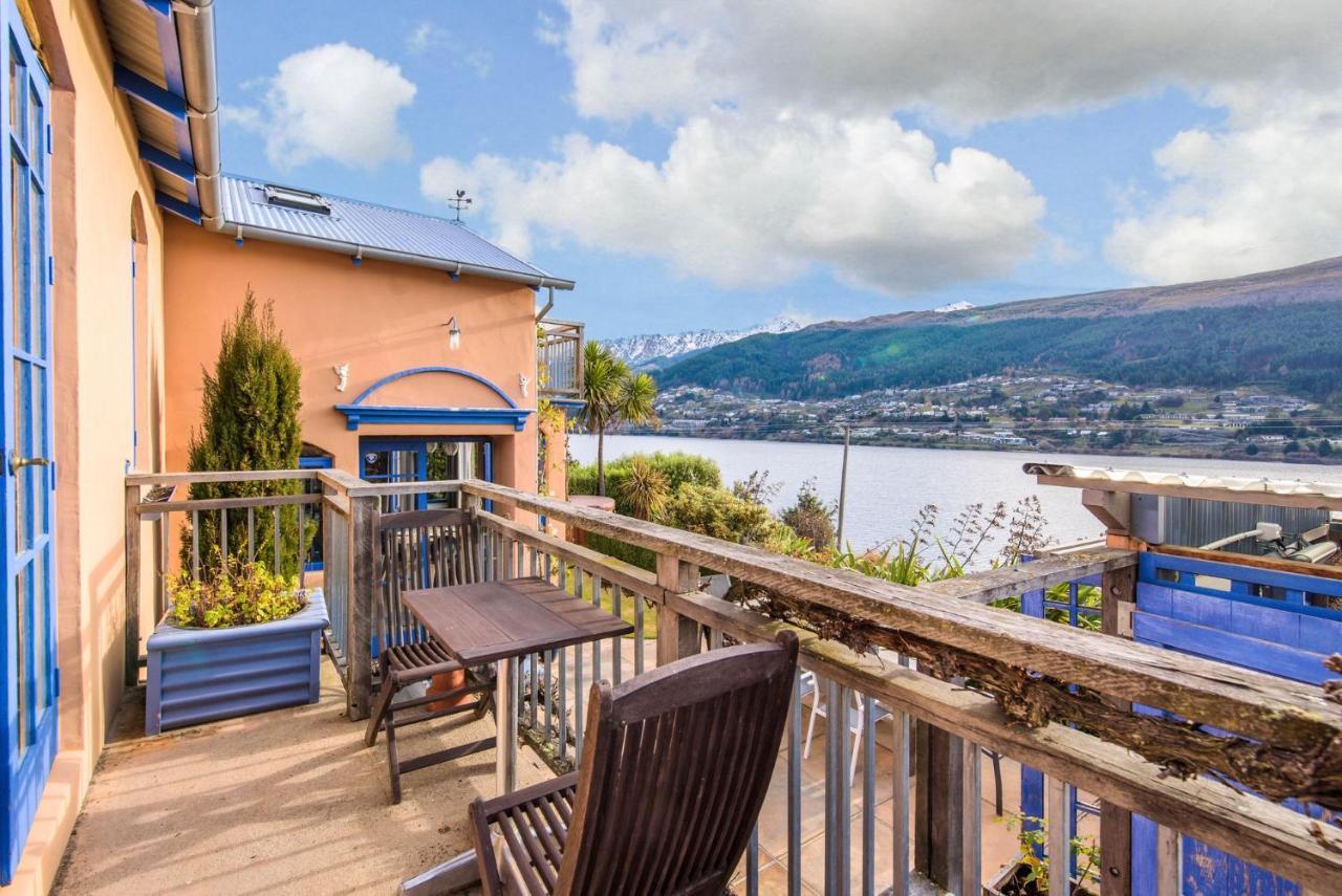 Sunny Lakeview Villa Квінстаун Екстер'єр фото